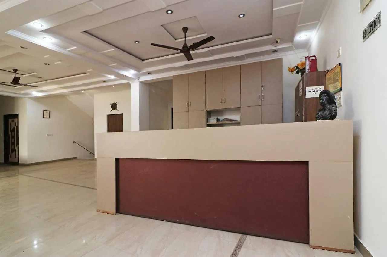 Oyo 24878 Hotel Aicon Palace 아그라 2*,