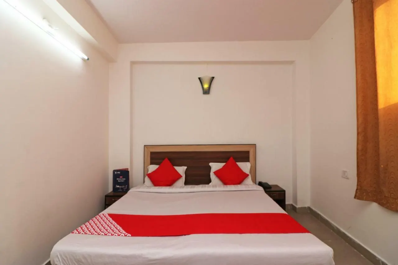 Oyo 24878 Hotel Aicon Palace 아그라
