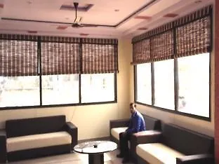 **  Oyo 24878 Hotel Aicon Palace Agra  India