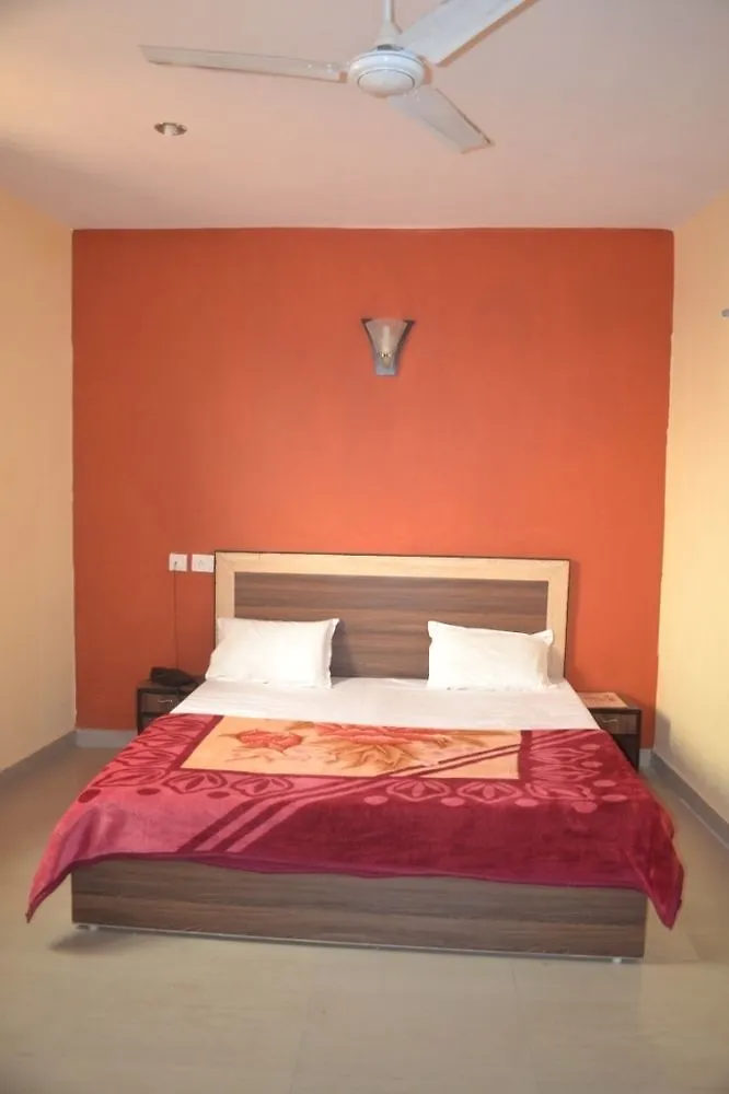 Oyo 24878 Hotel Aicon Palace Agra