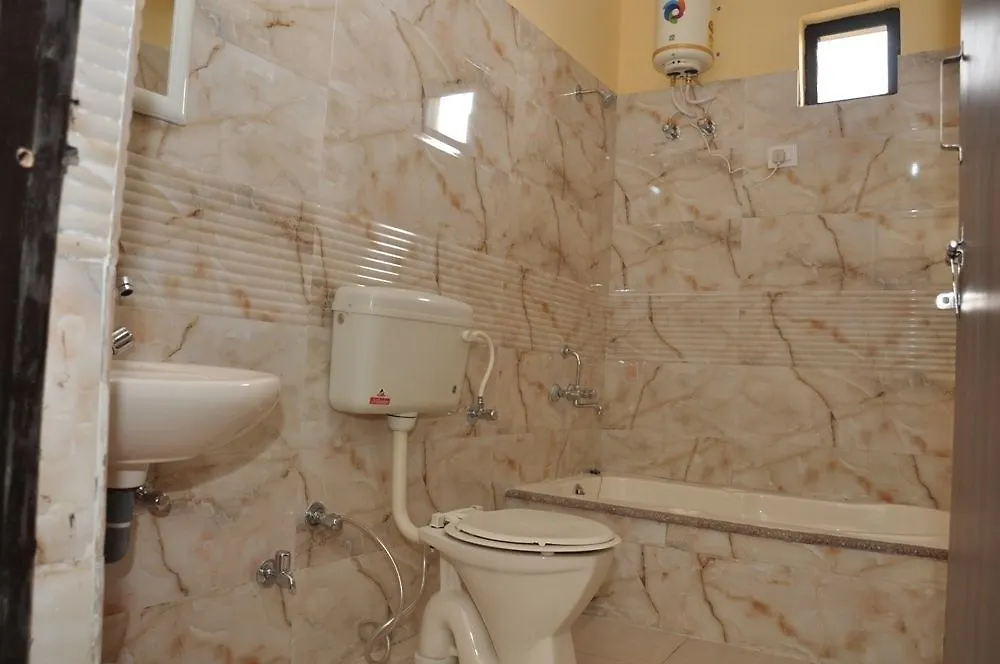 Oyo 24878 Hotel Aicon Palace Agra  Agra (Uttar Pradesh)