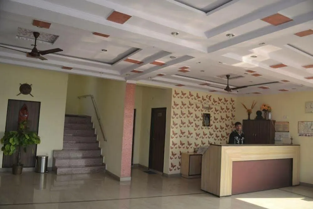 **  Oyo 24878 Hotel Aicon Palace Agra  India