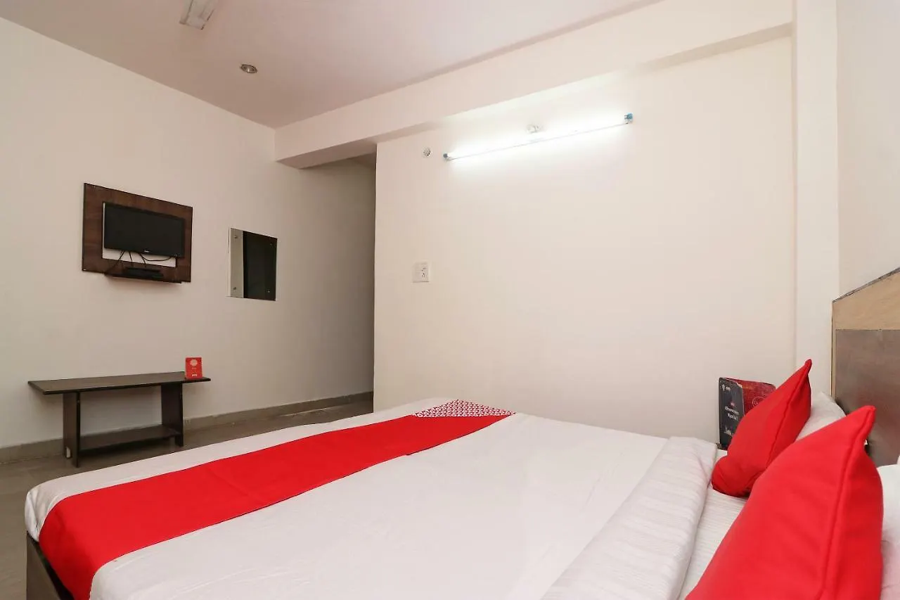 **  Oyo 24878 Hotel Aicon Palace Agra  India